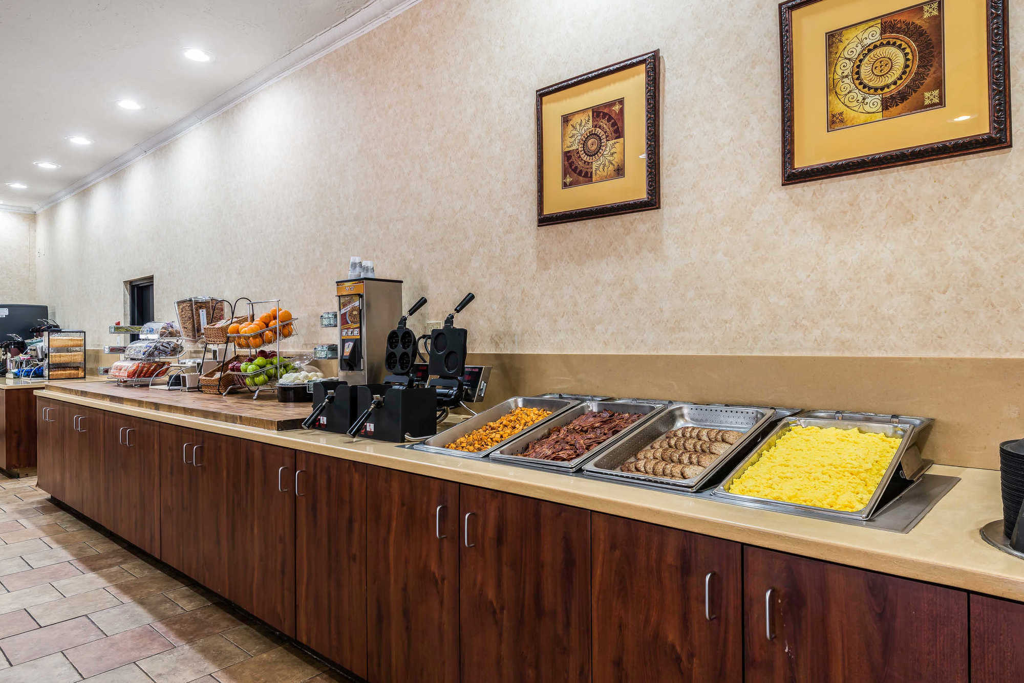 Quality Suites Central コロラドスプリングス 設備 写真